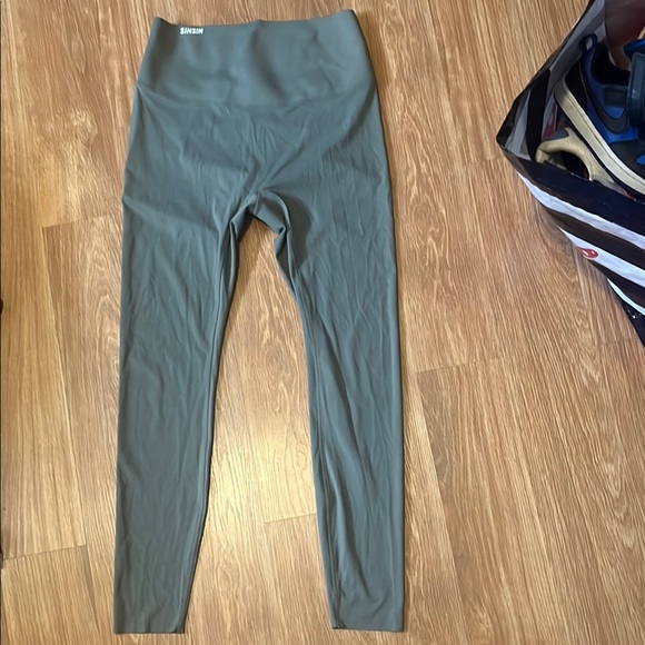 Sinsin Green High-Waisted Seamless Leggings large - Picture 1 of 4